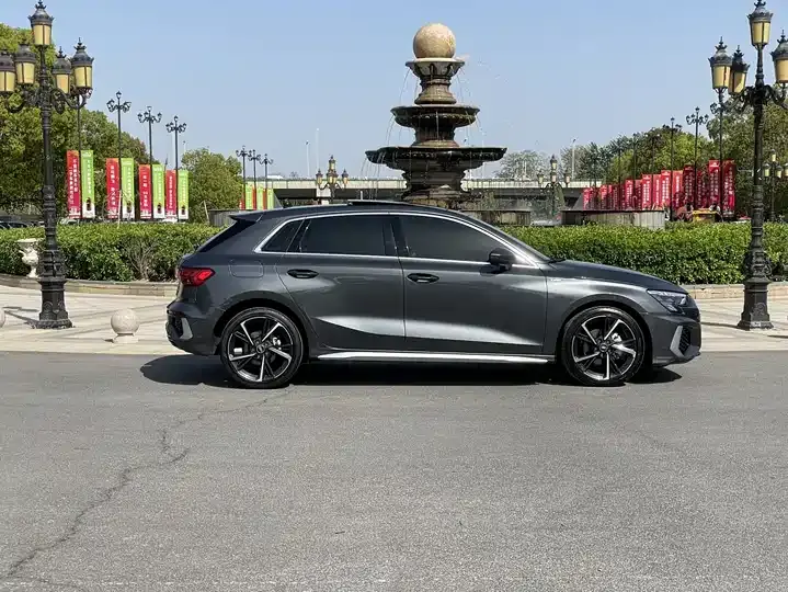 Audi A3 2023 facelift Sportback 35 TFSI fashion sporty 3