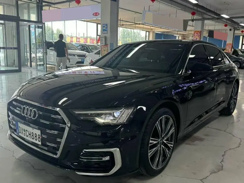 Audi 2025 A6L 2.0TFSI 45TFSI Quattro Selected Dynamic Automatic - View 1