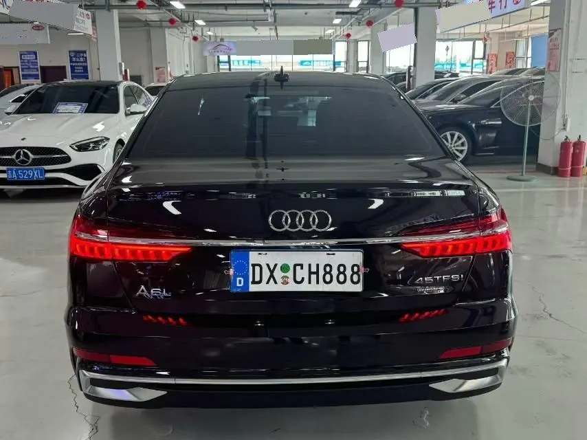 Audi 2025 A6L 2.0TFSI 45TFSI Quattro Selected Dynamic Automatic 5