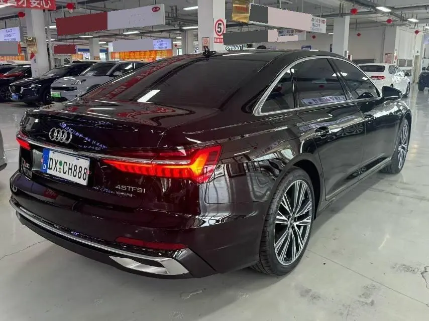 Audi 2025 A6L 2.0TFSI 45TFSI Quattro Selected Dynamic Automatic 6