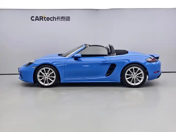 Porsche 718 2022 Boxster 2.0T 3