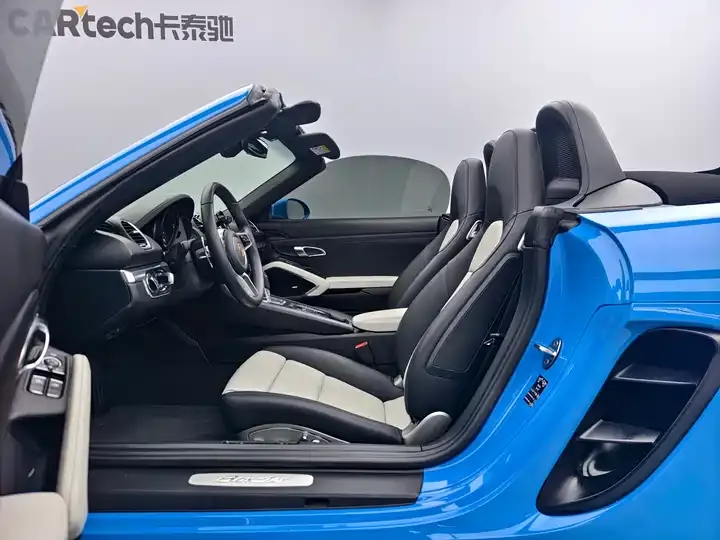 Porsche 718 2022 Boxster 2.0T 7
