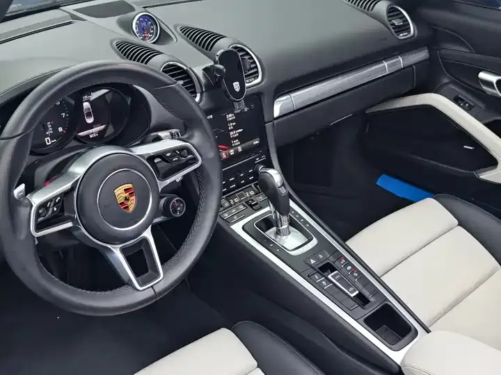 Porsche 718 2022 Boxster 2.0T 9