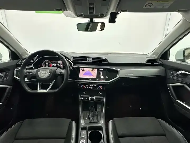 Audi Q3 2023 35 TFSI Fashion Dynamic (1.4T) 12