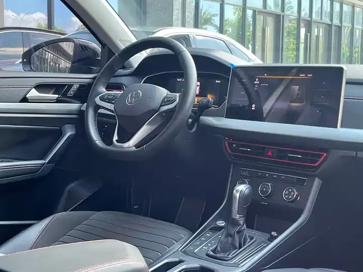 Lavida 2023 280TSI DSG Star Full Edition 12