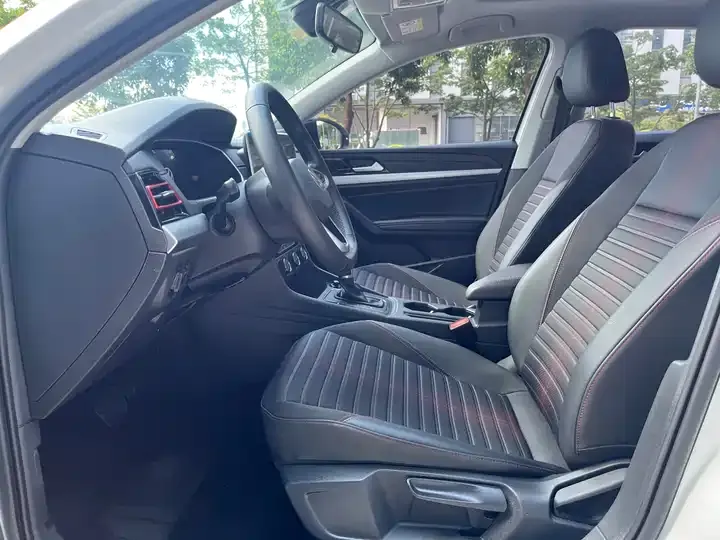 Lavida 2023 280TSI DSG Star Full Edition 7