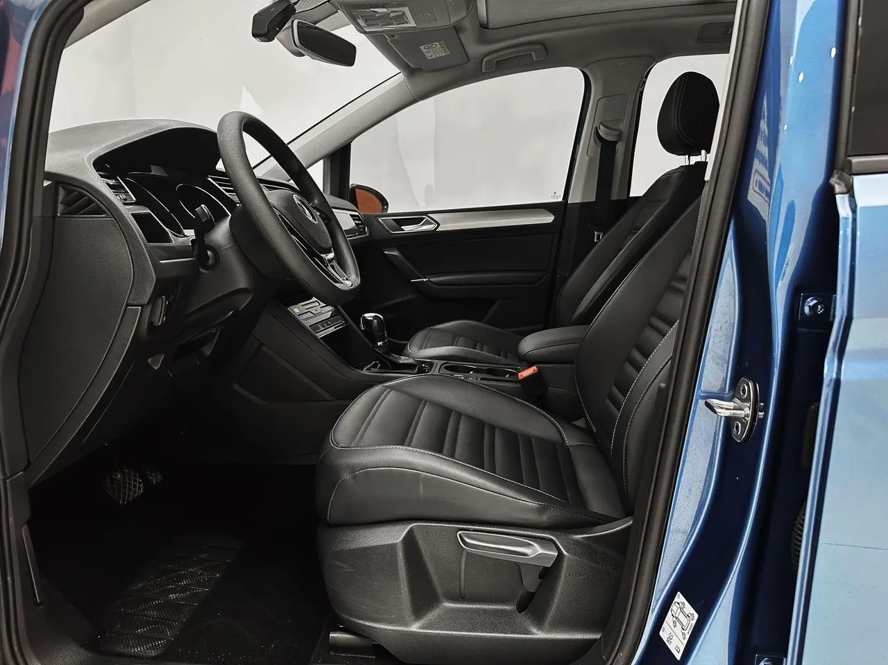 Volkswagen 2021 Touran L 1.4TSI 280TSI Comfort Edition 7-seat automatic gear 17