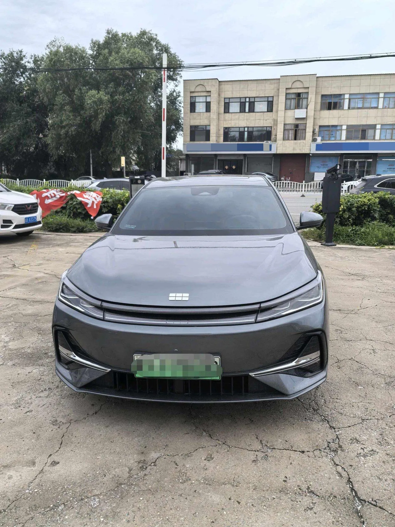 Geely Galaxy 2025 A7 EM-i 1.5 150km Premium Edition Automatic Gear 2
