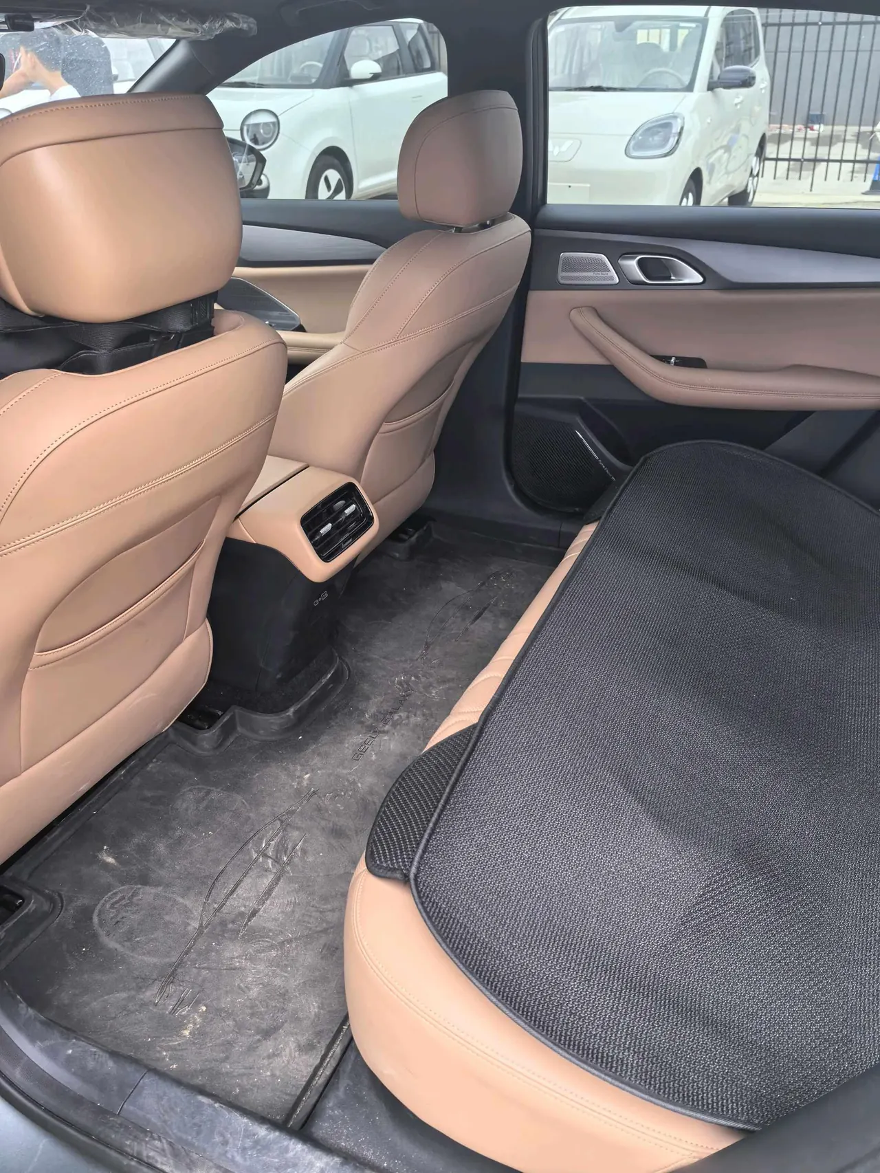 Geely Galaxy 2025 A7 EM-i 1.5 150km Premium Edition Automatic Gear 5