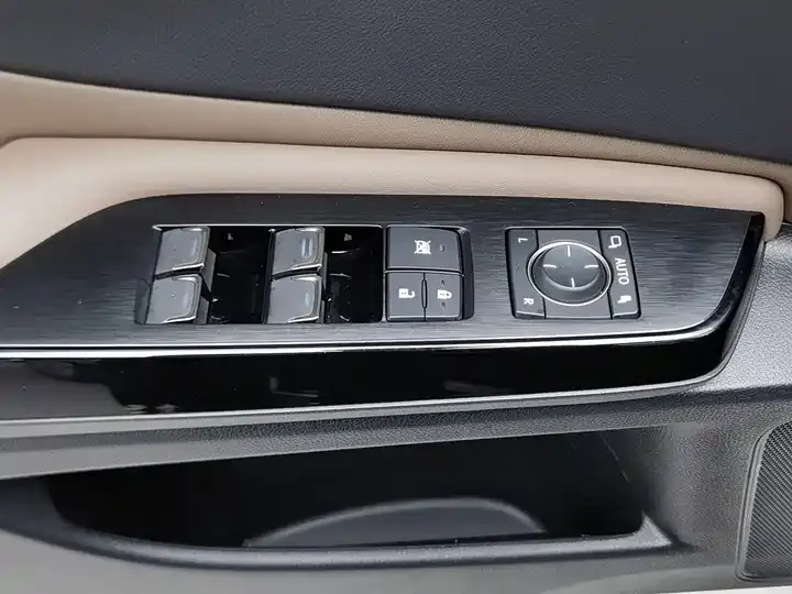 Lexus ES 2023 200 Deluxe Edition 9