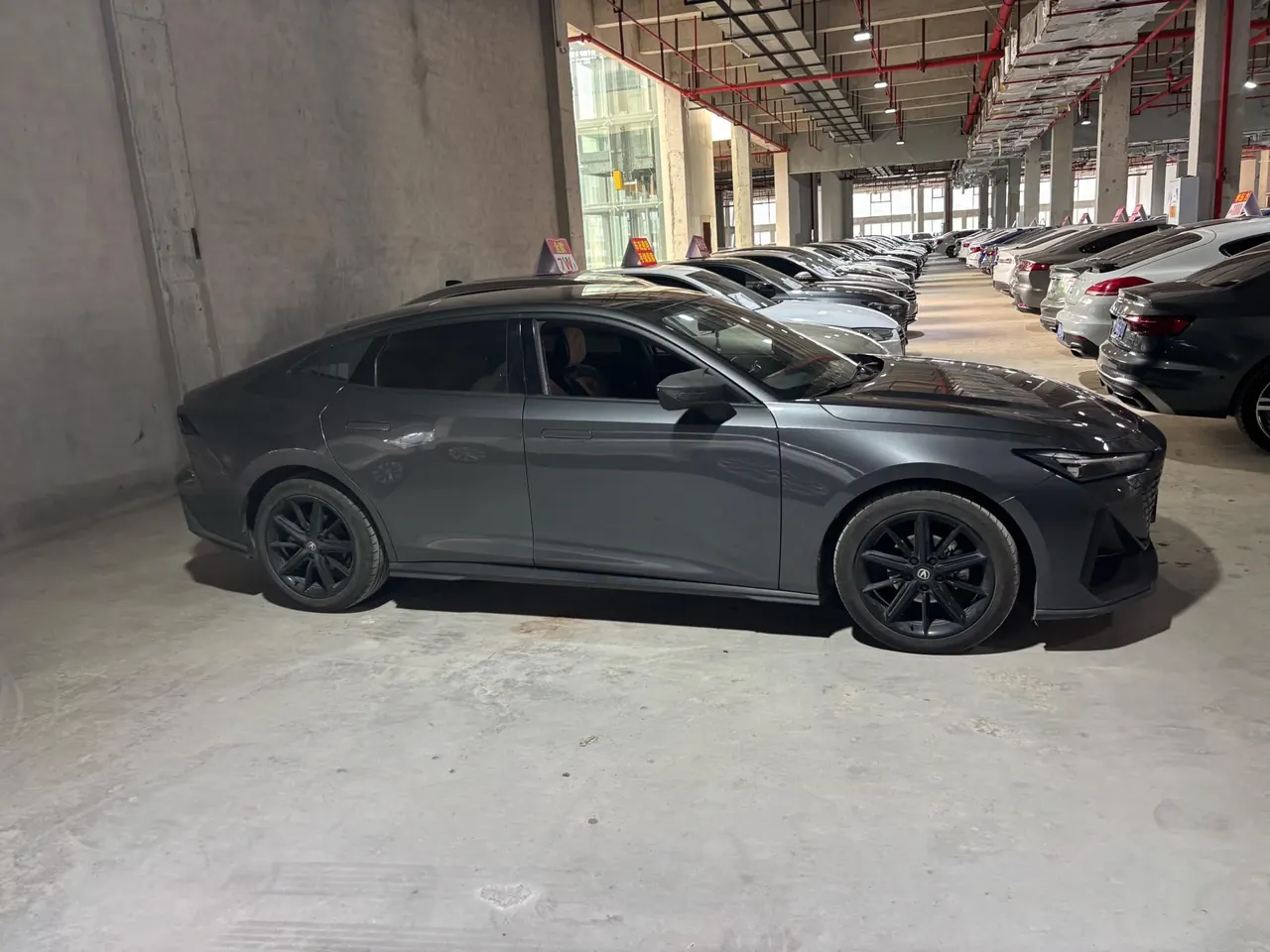 ChangAn 2022 UNI-V 1.5T honorable automatic gear 4