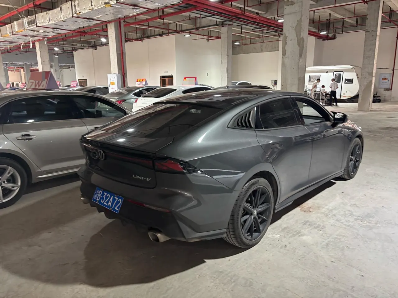 ChangAn 2022 UNI-V 1.5T honorable automatic gear 5