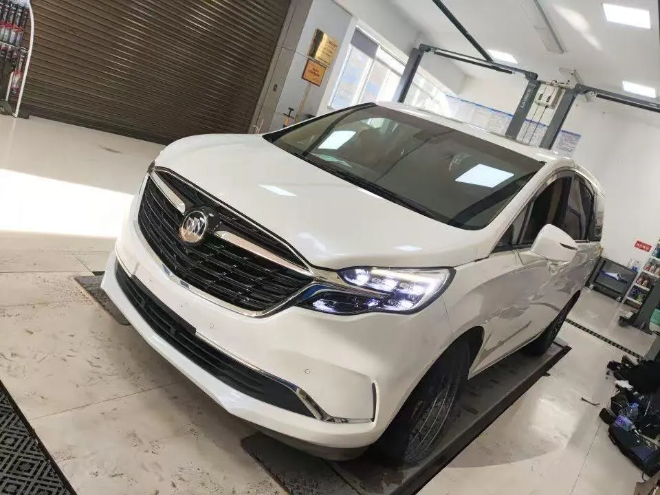 Buick 2021 GL8 ES Lu Zun 2.0T 653T Flagship Automatic Gear - View 1