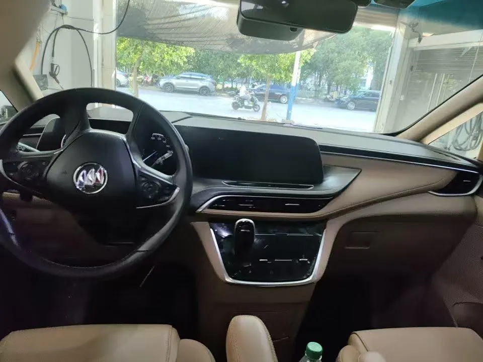 Buick 2021 GL8 ES Lu Zun 2.0T 653T Flagship Automatic Gear 4