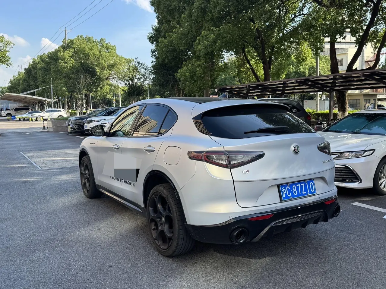 Alfa-Romeo Stelvio (Imported) 2023 Stelvio 2.0T 280HP Estrema Automatic 5