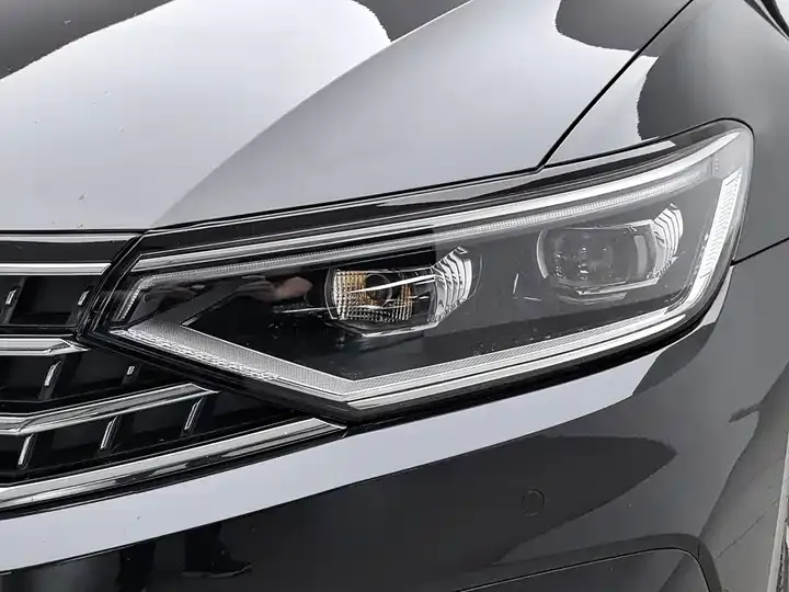 Magotan 2023, 2 Millionth‑Unit Commemorative Edition, 330TSI DSG Leading Model 7