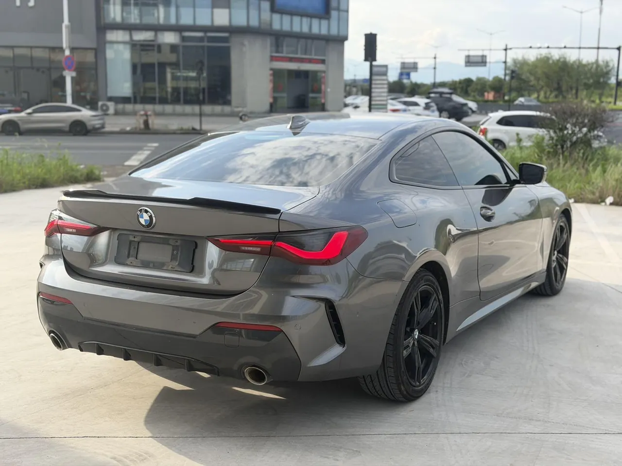 BMW 4 Series (Imported) 2022 425i Coupe 2.0T Fashion M Sports Obsidian Night Suit Automatic Gear 3