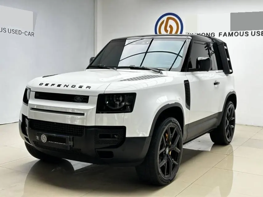 打开图片灯箱:Land Rover Guard (Imported) 2021 Guard 90 48V 3.0T P400 Classic Reprinted Automatic Gear