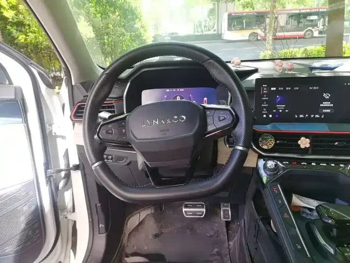 LYNK&amp;CO 06 2020 1.5T Yao Halo 3