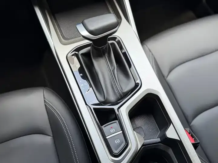Emgrand 2025 4th Generation 1.5L CVT Honorable Model 12