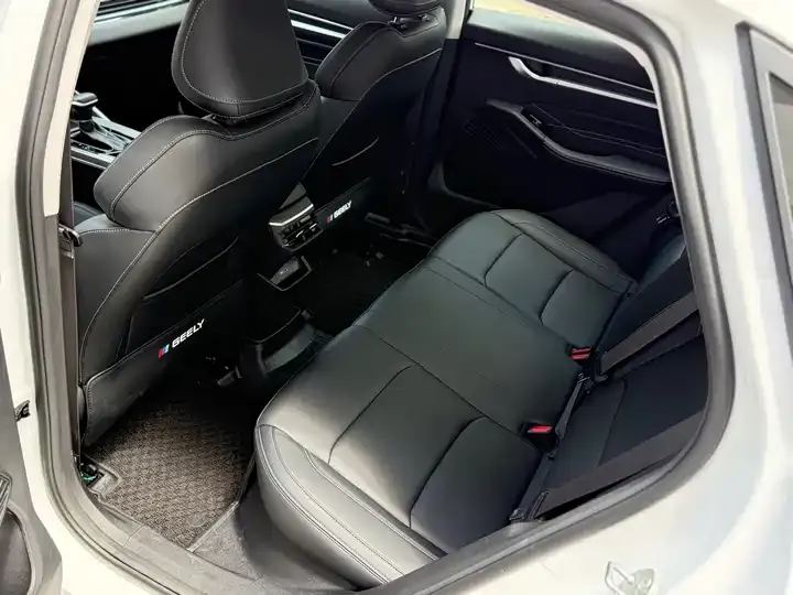 Emgrand 2025 4th Generation 1.5L CVT Honorable Model 8