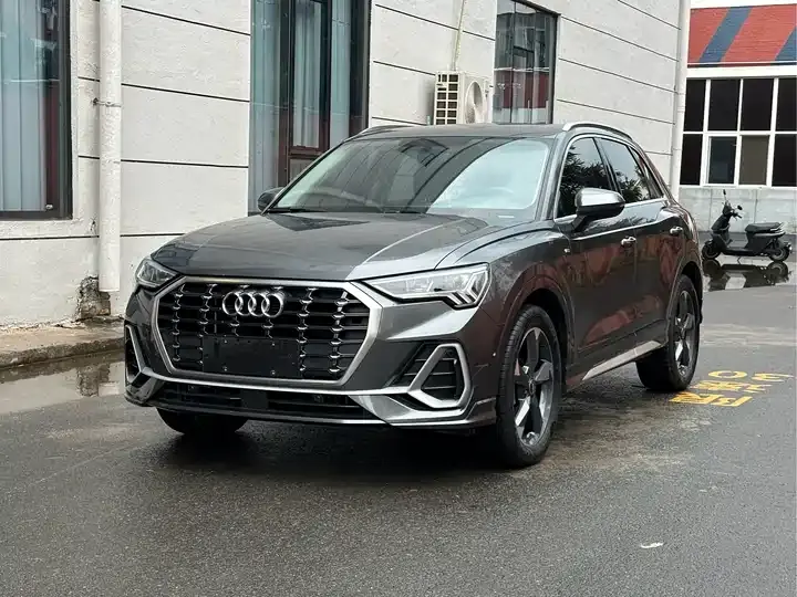 Audi Q3 2022 35 TFSI Fashion Dynamic - View 1