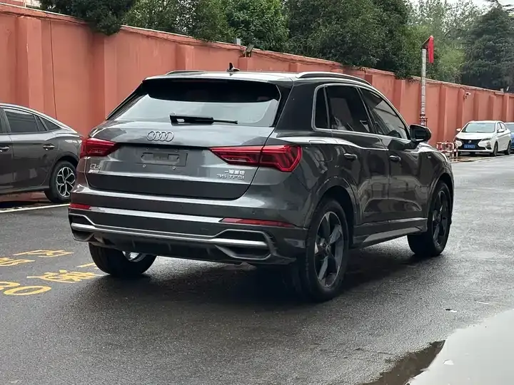 Audi Q3 2022 35 TFSI Fashion Dynamic 4
