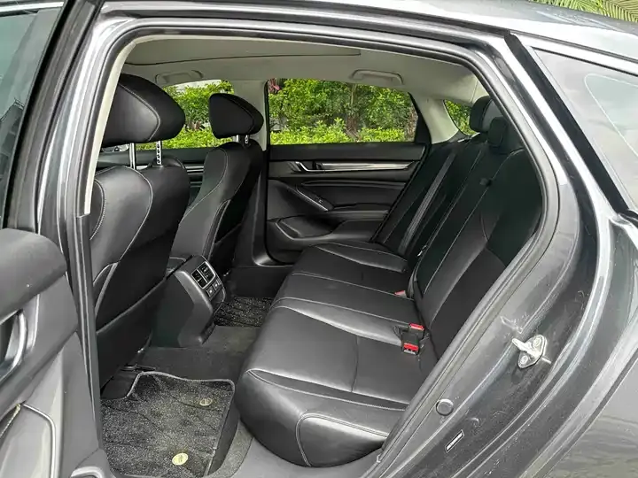 Accord 2022 260TURBO Phantom Night – Prestige Edition 11