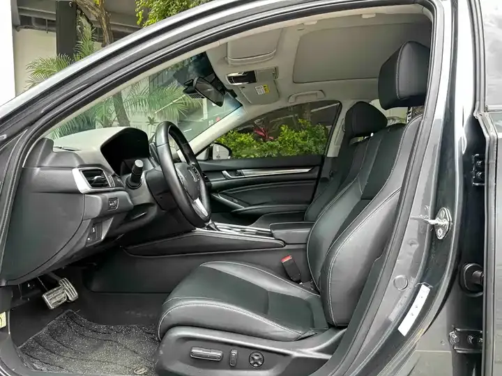 Accord 2022 260TURBO Phantom Night – Prestige Edition 6