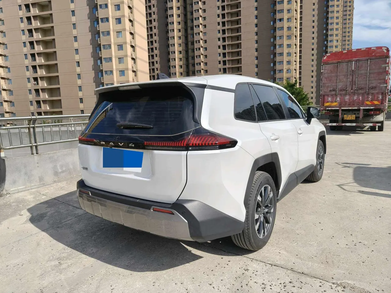 Toyota 2026 RAV4 Rongbo 2.0 Stepless Two-Drive Deluxe Automatic Gear 4