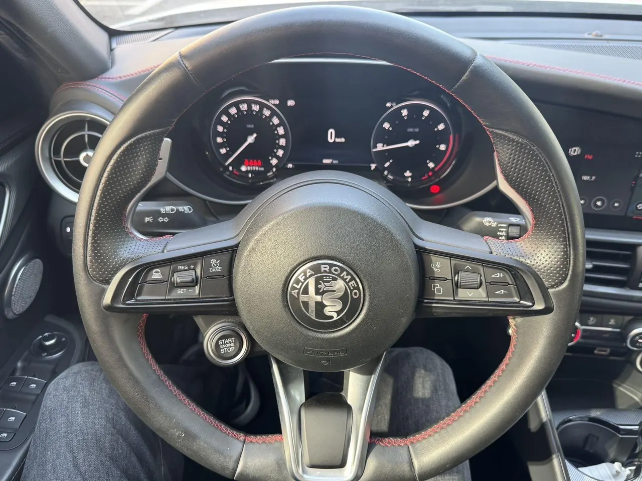 Alfa-Romeo Giulia (Imported) 2023 Giulia 2.0T 280HP Competition Edition Automatic Gear 7