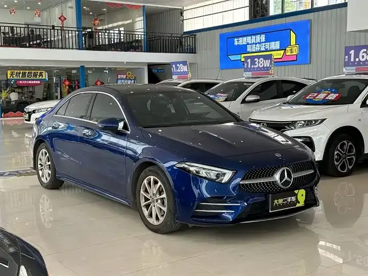 Mercedes Benz Class A 2021 A 200 L Sports Car Fashion Model 3