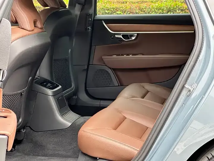 Volvo S90 Plug-in Hybrid 2021 T8 E Drive Hybrid Zhiyi Deluxe Edition 7