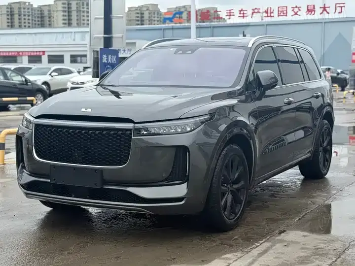 Li ONE 2020 extended 6-seat version - View 1