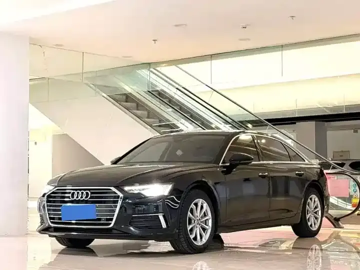 Audi A6L 2021 40 TFSI Deluxe Elegant - View 1