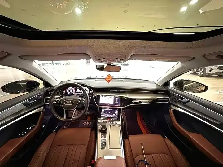 Audi A6L 2021 40 TFSI Deluxe Elegant 7