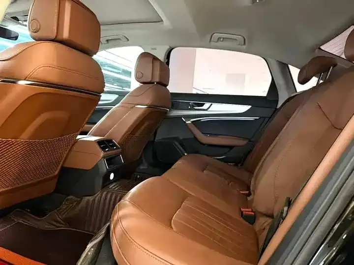 Audi A6L 2021 40 TFSI Deluxe Elegant 8