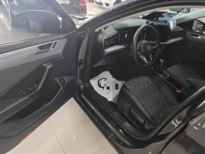 Sagittarius 2023 300TSI DSG Exceed Edition 12