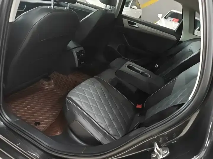 Sagittarius 2023 300TSI DSG Exceed Edition 9