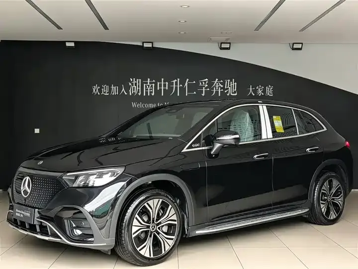 Open image lightbox: Mercedes Benz EQE SUV 2024 500 4MATIC Pioneer Edition