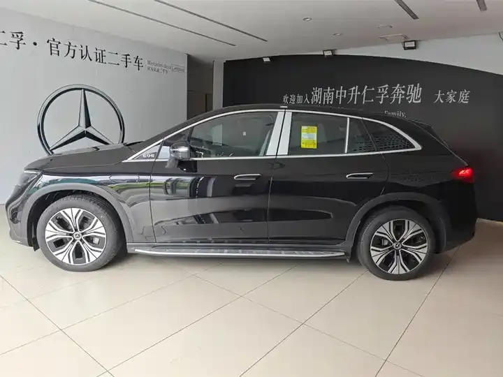 Mercedes Benz EQE SUV 2024 500 4MATIC Pioneer Edition 8