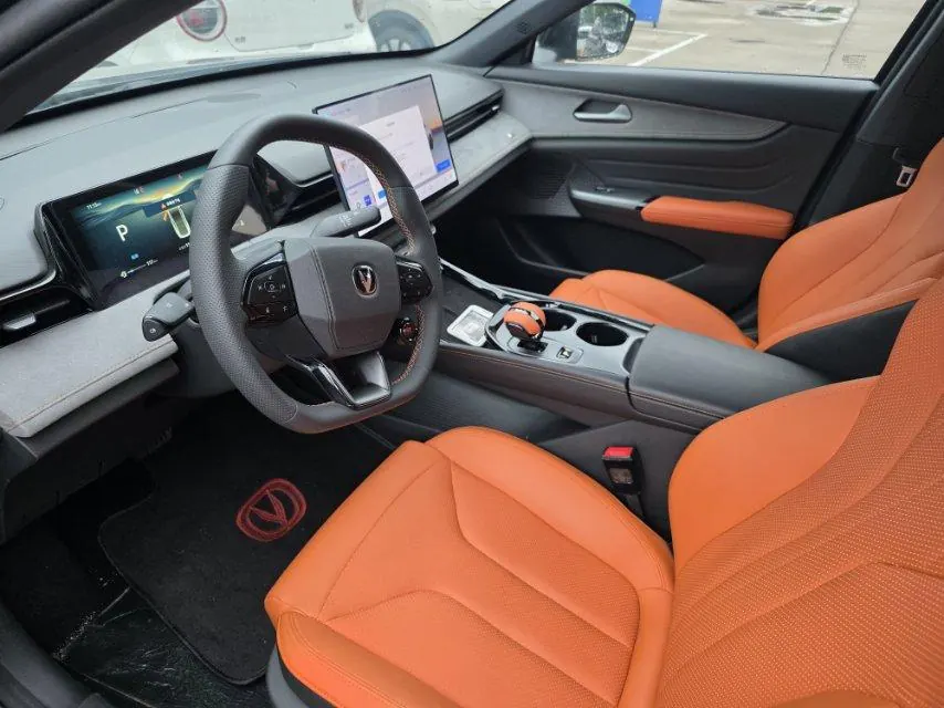 ChangAn 2025 UNI-V 2.0T Jin Qing type automatic gear 3