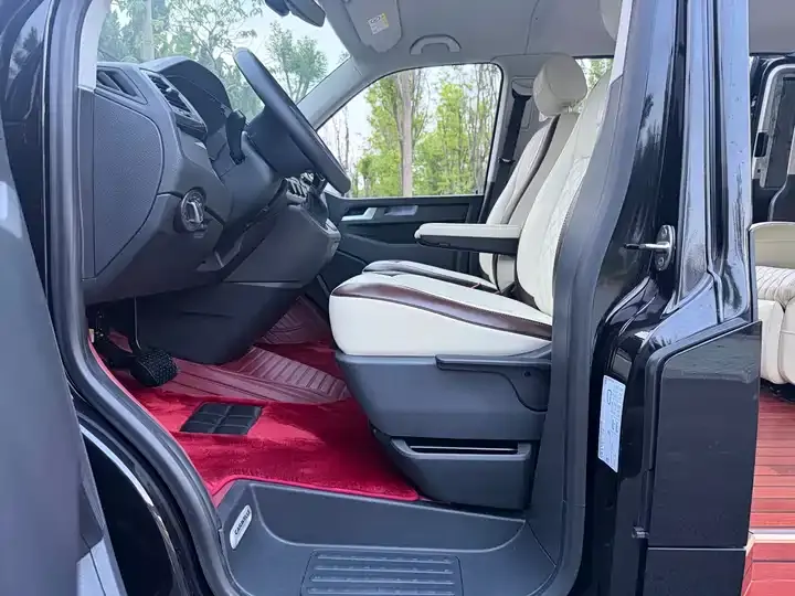 Kailuwei 2019 2.0TSI 4-wheel Drive Deluxe Edition 7 Seat 11