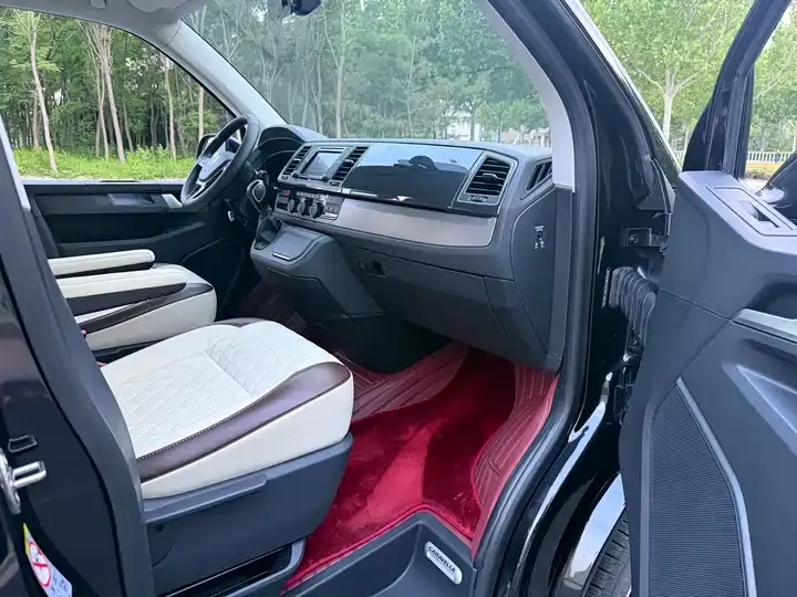 Kailuwei 2019 2.0TSI 4-wheel Drive Deluxe Edition 7 Seat 12