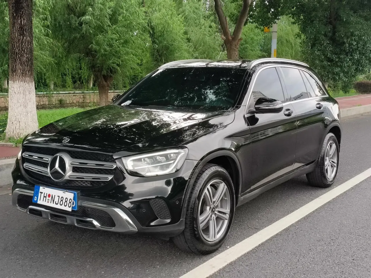 Mercedes Benz 2021 GLC 260 L 4MATIC 2.0T Dynamic Automatic - View 1