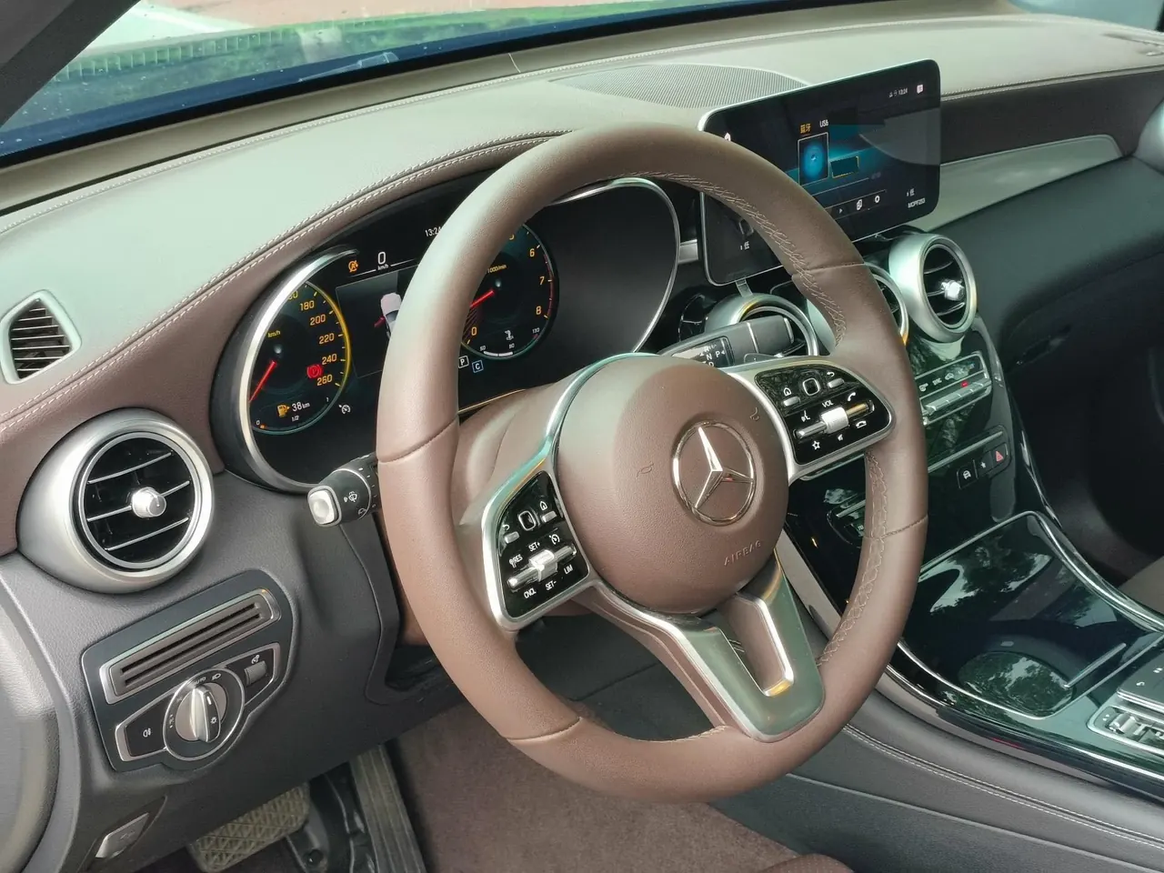 Mercedes Benz 2021 GLC 260 L 4MATIC 2.0T Dynamic Automatic 8