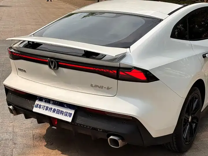 ChangAn UNI-V 2022 1.5T Honorable Model 9