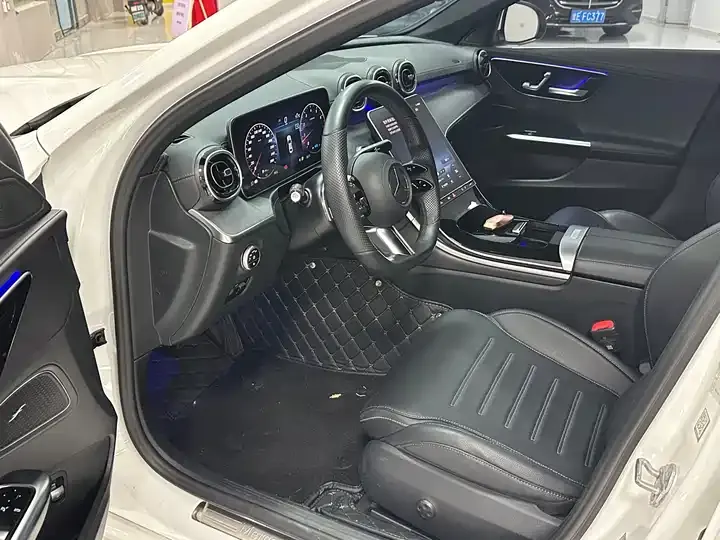 Mercedes Benz Class C 2022 to C 200 L Sports Edition 4