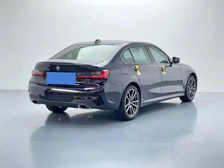 BMW 3 Series 2021 320Li M Sports Suit 4
