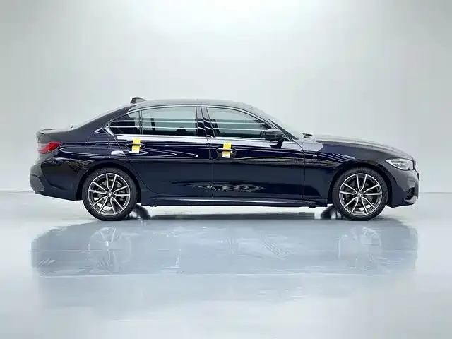BMW 3 Series 2021 320Li M Sports Suit 9